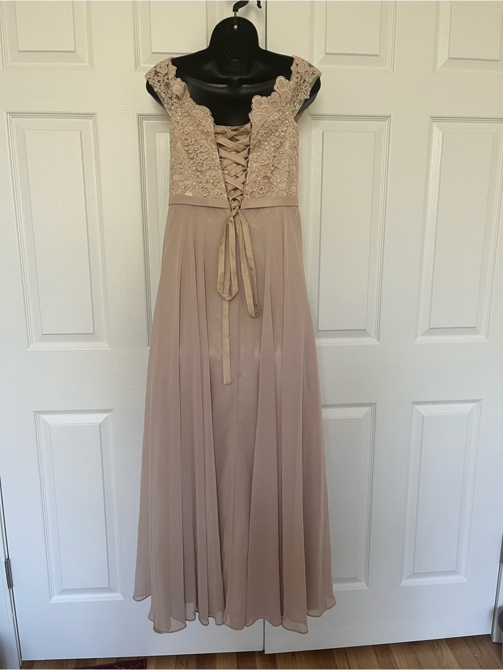 a:glow Blush Lace-Up Embroidered Maxi Dress